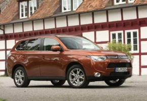 MITSUBISHI OUTLANDER - Visage de la nouvelle gamme