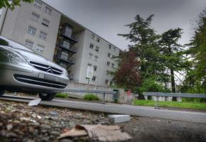 La Pelotière: 5 bâtiments construits en marge de Versoix, à la frontière de Genthod.
