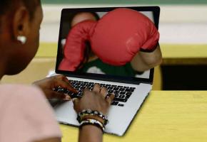 La cyberviolence et le harcèlement sont pris très au sérieux par le Département de l'instruction publique. 