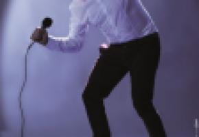 Habitué de la scène, Didier Gustin sait parfaitement emballer son public. DR