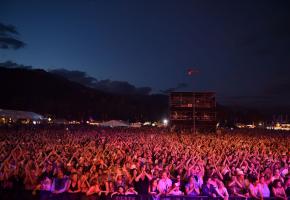 L'affiche de «Sion sous les étoiles» est tout simplement éclatante. DR