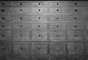 Un médecin s’étonne de la lenteur du traitement de sa plainte. Oubliée dans un tiroir? - DAORO