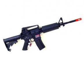 Un fusil M16 soft air. Un modèle qui s'apparente à celui-ci a semé la panique aux Pâquis. DR