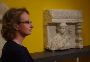 Vestiges pillés présentés au Musée d’art et d’histoire