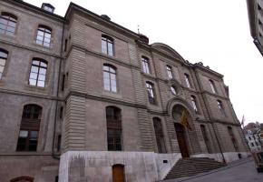 Palais de justice. Crédits: WWHenderson20