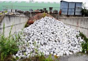 Les réserves de pavés de la Ville de Genève. David Rosembaum-Katzman