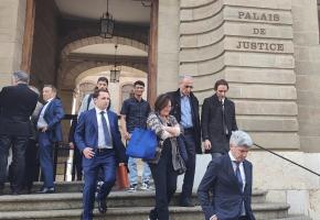 Tariq Ramadan entouré de ses avocats. MP 