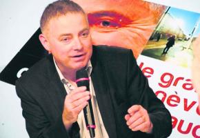 Pascal Décaillet dérange, c'est sûr. 