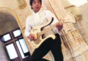 Un artiste aux rares apparitions qui doute, réfléchit et peaufine. 