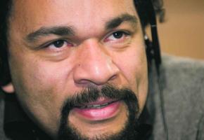 L'humoriste controversé décrypte le rêve américain par la danse.