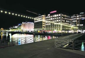 L'illumination de la Rade écologique avait remporté le Watt d'Or au Salon des invention de Genève en 2011. 