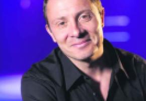 Cinquante ans défilent à la vitesse de l'éclair. 