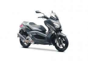 YAMAHA X-MAX 250 MOMODESIGN - Le design italien