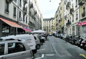 La prolifération des dépanneurs aux Pâquis inquiète le conseiller administratif Rémy Pagani. 