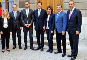 Les conseillers d’Etat élus en 2018: de gauche à droite, Nathalie Fontanet (PLR), Serge Dal Busco (PDC), Antonio Hodgers (Vert), Pierre Maudet (candidat à l’élection partielle du 7 mars), Anne Emery-Torracinta (PS), Mauro Poggia (MCG) et Thierry Apothéloz (PS). STéPHANE CHOLLET