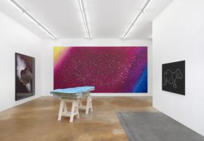 L’exposition mêle des pièces variées et intrigantes. DR