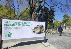 Une affiche de la campagne pour le tri des déchets. Plus de 80% des Genevois bénéficieront gratuitement des nouveaux sacs à compost. MP