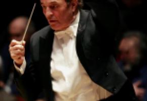 Le chef d’orchestre lausannois Charles Dutoit dirigera l’OSR. DR