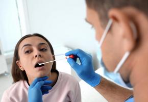 Pour le personnel soignant, un certificat 