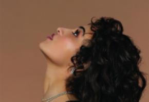 Camélia Jordana sera en concert  le 19 novembre à l’Alhambra. DR