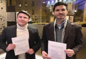 Le conseiller municipal PLR en Ville de Genève Kevin Schmid et le vice-président du parti cantonal, Darius Azarpey. DR