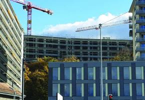 Le quartier des Allières et son nouveau visage se voient de loin en raison de la hauteur des immeubles. TR