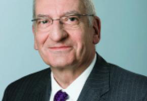 Jean-Pascal Delamuraz fut conseiller fédéral de 1983 à 1998, et Pascal Couchepin, de 1998 à 2009. 