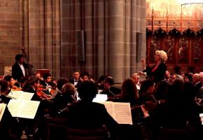 Florence Kraft-Babel et les musiciens de l’orchestre symphonique. DR 