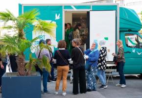 Le camion Art Truck est un petit musée mobile. FRANçOIS DE LIMOGES