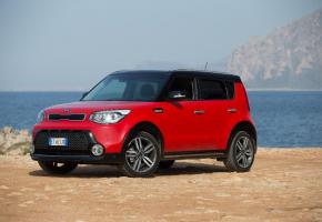 KIA SOUL DIESEL AUTO. DR