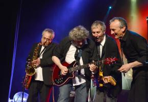 Trente-sept ans de carrière et toujours une pêche d’enfer. DR 