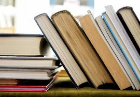 Donner une seconde vie à ses livres en faisant une bonne action. ISTOCK/TONY TAYLOR STOCK  ISTOCK/TONY TAYLOR STOCK