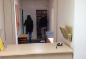 La réception du SVE et les pelles à courrier sont laissées sans surveillance. DR 