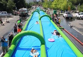 Dévalez la rue Voltaire sur un toboggan de 200 mètres de long! DR DR