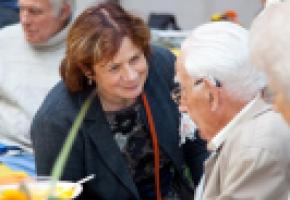 Pour la maire Esther Alder, le 1er octobre permet de faire un focus sur les personnes âgées. VILLE DE GENÈVE/ PATRICK LOPRENO 