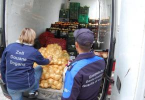 Les importations illégales de drogue, cigarettes et nourriture ont explosé en 2015. DR 