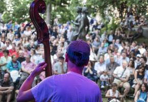 Le grand rendez-vous musical annuel attire toujours la foule dans les parcs. NICOLAS RIGHETTI 