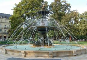  Fontaine du Jardin anglais. DR