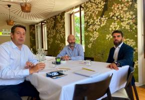 De g à d: Yves Gerber, directeur du TCS Genève, Nicolas Rufener, secrétaire général de la Fédération genevoise des métiers du bâtiment  et Robert Angelozzi, secrétaire de la section Genève de l'Association suisse des transports routiers. DR