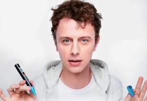 Le petit génie de l’humour sur le web fait halte à Genève. DR 