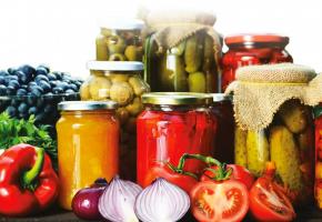 Fruits et légumes d’été peuvent être consommés toute l’année, à condition de bien les conserver. 123RF Fruits et légumes d’été peuvent être consommés toute l’année, à condition de bien les conserver. 123RF