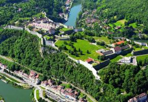 Forteresse du XVIIe siècle signée Vauban inscrite au Patrimoine mondial de l’Unesco, la Citadelle domine la capitale comtoise. DAVID LEFRANC 