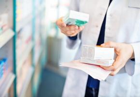 Une pharmacie ouverte en continu. GETTY IMAGES/ALVAREZ 