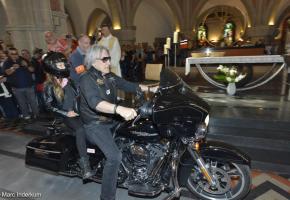 L’église Saint-Joseph aux Eaux-Vives n’est plus assez grande pour accueillir les motards,  de plus en plus nombreux. DR 