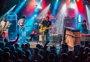 «Guitare en scène», au stade des Burgondes, va encore faire le bonheur des mélomanes genevois. JIM MIMNA 