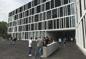 L’école de commerce Raymond-Uldry lors de la rentrée lundi dernier.  