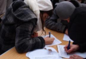 A Genève, le nombre de signatures nécessaires est plus élevé que dans les autres cantons. 123RF/MALGORZATA PAKULA 