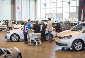 Les visiteurs ont l’embarras du choix parmi des modèles en parfait état. DAVID NALDINI/DR  