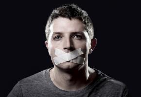 Au nom de la morale, pour certains, on ne peut pas tout dire. 123RF/MARCOS CALVO MESA 
