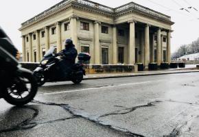 La rue de la Croix-Rouge est dans un sale état. FRANCIS HALLER 